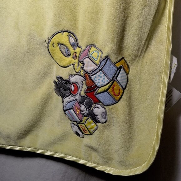 Vintage Looney Tunes Tiny Toons Sylvester And Tweety Baby Blanket Yellow Satin - Picture 4 of 14